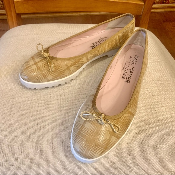 Woman's Paul Mayer Attitudes gold plaid ballet slip on flat shoes Size 9.5B - Picture 3 of 7